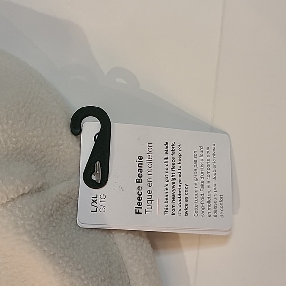 Lululemon Women’s Fleece beanie NWT main image 3